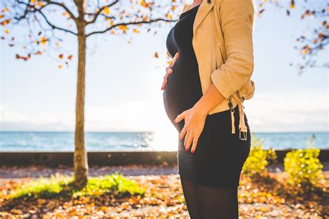 Ssw eben die ersten kleinen tritte. Das Ungeborene spüren - ab wann geht das? | BabyCare Blog