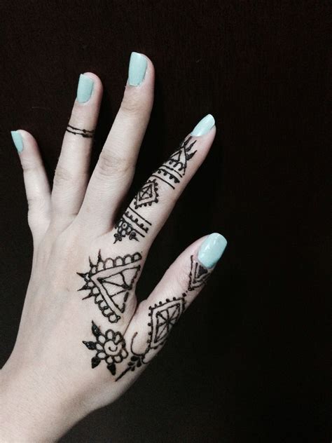 We have over 6000 free kandi patterns as well as kandi tutorials, kandi photos, and a free kandi pattern generator! Simple Aztec Tattoo Patterns - Tattoo Ideas