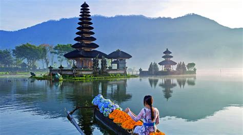 This iconic temple appears to be floating on the western shore of lake bratan. Everything You Need to Know About Pura Ulun Danu Bratan Temple