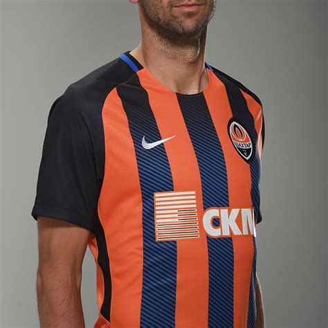 Find shakhtar donetsk results and fixtures , shakhtar donetsk team stats: Shakhtar Donetsk 17/18 Nike Home Kit | 17/18 Kits ...