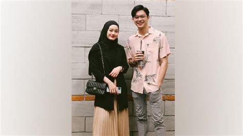 Lalu, benarkah calon mempelainya adalah adiba? Jadi Tamu di Pernikahan Dinda Hauw, Syakir Daulay Kena ...