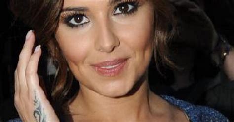 Cheryl cole adlı sanatçının crave vol. Cheryl Cole : son frère arrêté pour vol à main armée ...