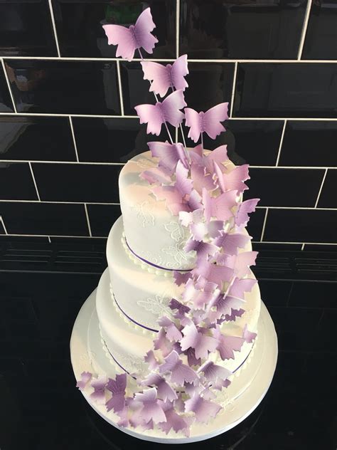 Sendacake.com has been visited by 10k+ users in the past month Three tiers with 3D butterflies !!! | Wedding cakes, Cake ...