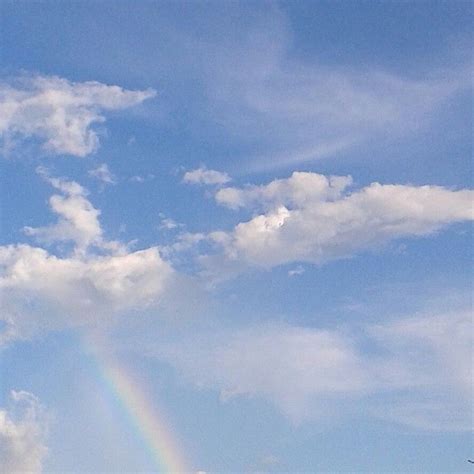 Istilah ini biasanya terkait dengan astronomi serta benda langit seperti bintang, bulan, dan planet yang tampak dengan jelas. Pin oleh Aliya putri di outfits | Gambar awan, Fotografi ...