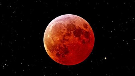 Gerhana bulan merupakan fenomena saat sebagian gerhana bulan total + adalah gerhana yang terjadi pada saat bulan melalui titik pusat daerah umbra, dan pada saat ini warna bulan menjadi merah merata. 5 Mitos Tentang Gerhana Bulan Darah Dari Seluruh Dunia ...