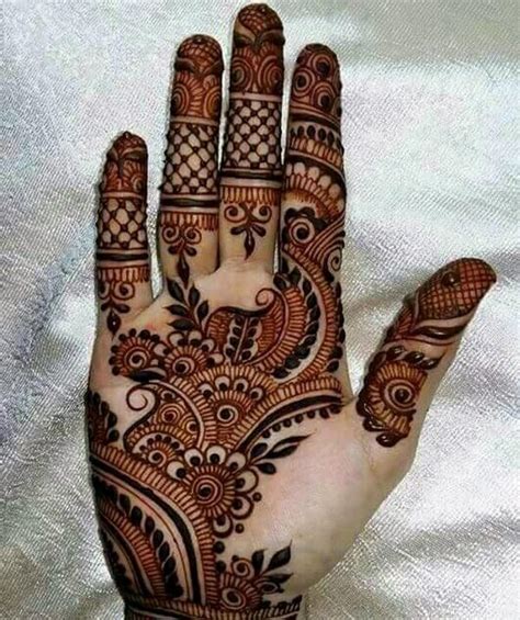 This fancy mehndi designs 2019 app is specially design for wedding mehndi design image. New Fancy Mehndi Ideas | Mehndi designs, Mehndi simple, Latest mehndi designs