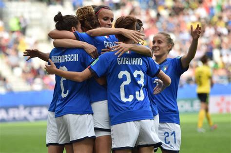 Segui tutte le news, i risultati live, le classifiche dei campionati di calcio italiani: Italia-Giamaica 5-0 | Video gol e highlights Mondiali ...