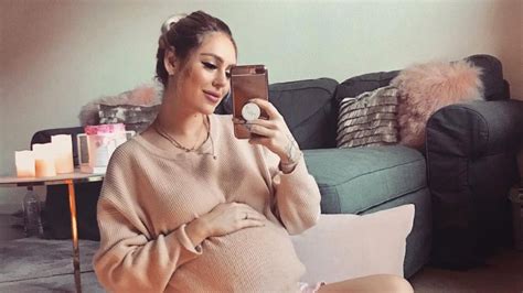 Angestellt, beauty content manager, mediengruppe klambt. After-Baby-Body: Sam wiegt nach Geburt weniger als vorher ...