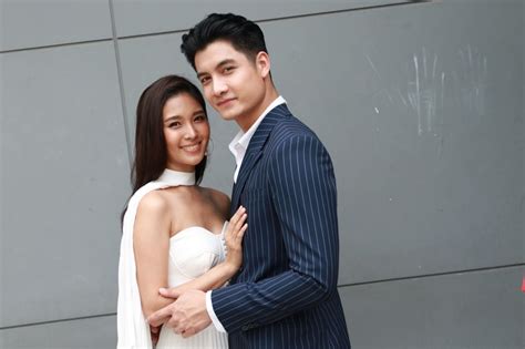ดูละคร ห้องสุดท้ายหมายเลข 6 ep.2 ล่าสุด วันที่ 26 กรกฎาคม 2564 ตอนที่ 2 ย้อนหลัง เรื่องราวรักสามเศร้าของคนกับผี ระหว่าง เพียงรัก หญิงสาวผู้มีสัมผัส. อัลบั้มภาพ เพลงรักเจ้าพระยา เลดี้บานฉ่ำ พายุทราย ห้อง ...