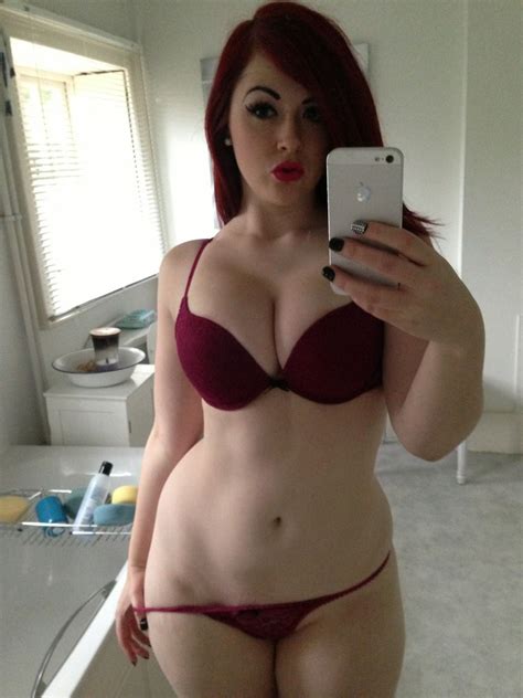 How do we know they're the hottest? Red and white - Imgur | #ladies_in_curves | Pinterest