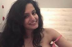indian boobs pakistani busty paki aunty exposing ki bhabhi hai pic sophia