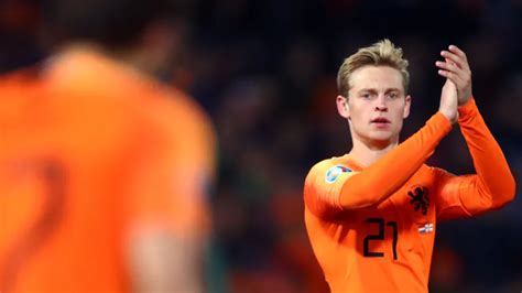 Frenkie de jong, 24, z kraju holandia fc barcelona, od 2019 środkowy pomocnik wartość rynkowa: Frenkie zonder fratsen | Panorama