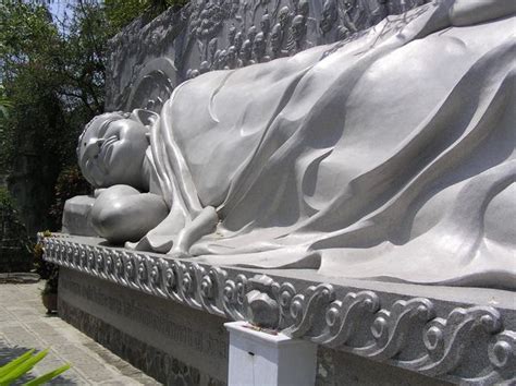 The life of buda from historical sources. BuddhaBuddha: Dicke und dünne Buddhas
