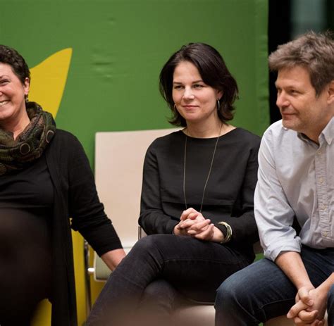 Barfußschuhe für damen von bär schuhe modisch attraktiv bequem jetzt entdecken! Robert Habeck und Annalena Baerbock: Grüne wählen erstmals ...