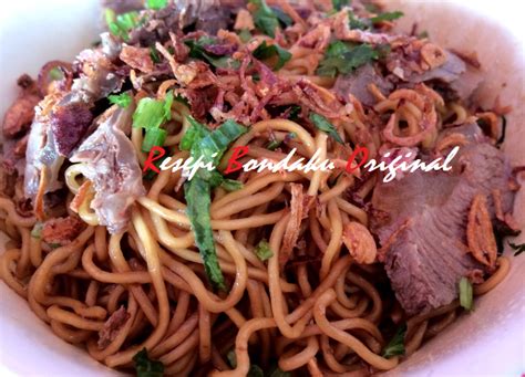 Ayam (kalau ada daging lagi sedap) 2. MEE KOLOK SUPER SEDAP BONDAKU ~ Resepi Bondaku Original