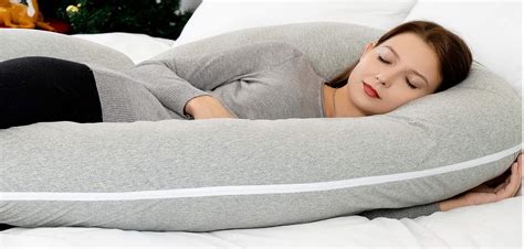 Bath pillows will protect you from all types of head or neck injuries that you may experience after sitting in a tub, jacuzzi april 20, 2021december 20, 2020. Best C Shaped Pregnancy Body Pillow 2020  Top Pregnancy ...