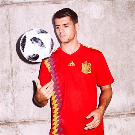 Álvaro morata retweeted ramboot club. 17.8k Likes, 75 Comments - Álvaro Morata (@alvaromorata ...