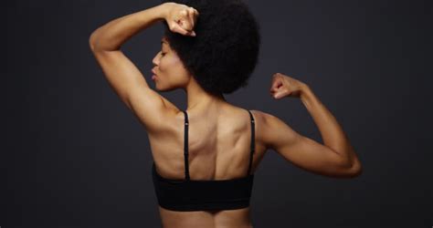 Some of the largest back muscles that most people are familiar with include the trapezius, latissimus dorsi, rhomboids, and erector spinae. How science has proven that women are stronger than men ...