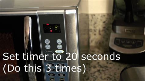 How to melt chocolate correctly using the microwave | dallaschocolateclasses.com. How to melt chocolate using a microwave - YouTube