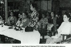 Di era sebelum kemerdekaan orang indonesia harus belajar ilmu hukum di luar negeri. Maria Ulfah: Tokoh Pejuang Kemerdekaan Wanita dan Bangsa ...