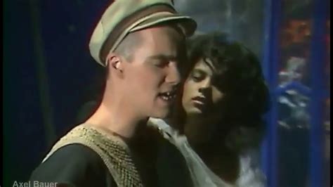 Live musique, axel bauer, chanson française, variété française, rock, année 80, pop, cargo de nuit, 1984. Axel Bauer - Cargo (1983) - YouTube