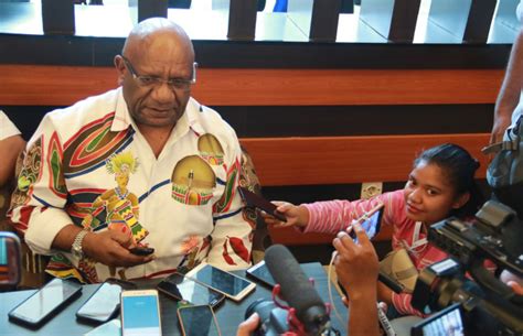 Klemen tinal adalah ketua dpd i partai golkar papua, setelah kembali terpilih secara aklamasi. Pemerintah Provinsi Papua