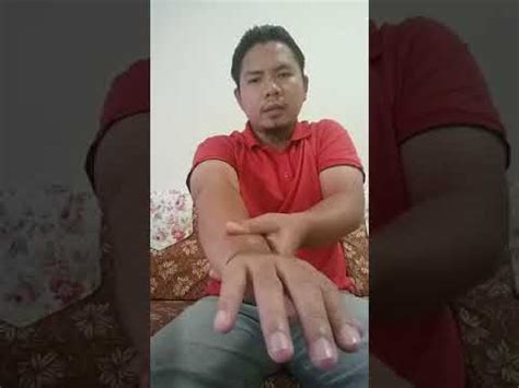 Lonthe tidak tahu diri! geram di hadapan alya, hendra yang sedang duduk di atas kursi rodanya tengah menyantap setangkup roti tawar dengan keju, ia bisa dianggap kalau dia ini tangan kanan pak bejo. Persendian Tangan Kanan Sakit