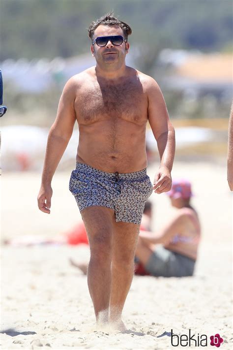 Andrés vásquez free agent since {free agent_since} left midfield market value: Jorge Javier Vázquez con el torso desnudo - Torsos ...