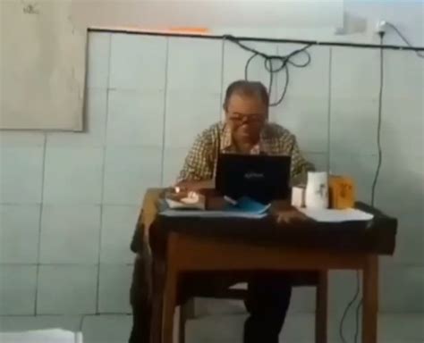 Astonishing porno video jav greatest ever seen. Oknum Guru Nonton Film Porno di Kelas, Tak Sadar Terhubung ...