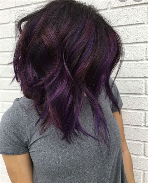 More hairstyle ideas for different mah new hair. stries pourpres | Dark purple hair, Hair color purple ...