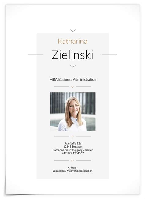 Die gestaltung einer startseite im web für eine website kann mit der anwendung richtiger hintergrundbilder um einiges leichter fallen. Das Deckblatt eines unserer #Bestseller "Edle Managerin ...