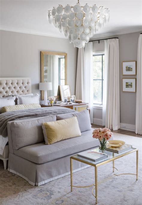 There are lots of romantic bedroom ideas to try out there. How to Set Up a Comfortable Guest Room for Overnight ...