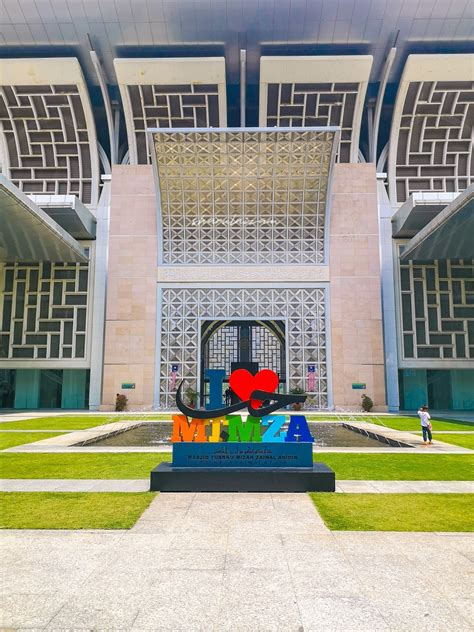 Find stockbilleder af masjid sultan mizan zainal abidin i hd og millionvis af andre royaltyfri stockbilleder, illustrationer og vektorer i shutterstocks samling. Menikmati Senibina Masjid Tuanku Mizan Zainal Abidin ...