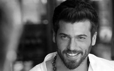 Can yaman y demet ozdemir, can yaman 2020, can yaman 2021, can yaman new series 2020, can yaman series, can yaman news, can yaman new look, can yaman girlfriend. Can Yaman: cerca casa a Milano, per essere più vicino a ...