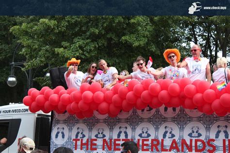 Party, kneipen, pubs, bars, clubs, diskotheken, bühne, kunst und kultur in berlin. CSD Berlin 2016: Bilderserie