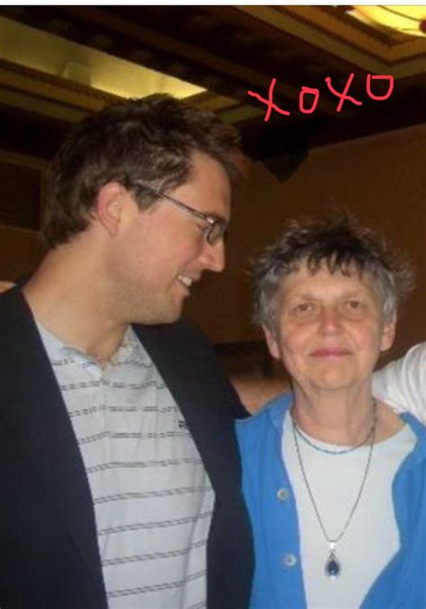 6 years later, she brought back a little boy! Happy Mommy's Day you psychotic bitch! : owenbenjamin