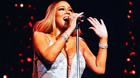 Follow on instagram and twitter @mariahcarey. Mariah Carey - SLAYS Vocals In Kuala Lumpur! 'Highlights ...