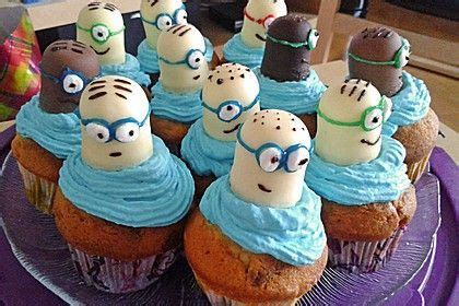 Jetzt ausprobieren mit ♥ chefkoch.de ♥. Minion Cupcakes | Rezept | Minion cupcakes, Cupcake ...