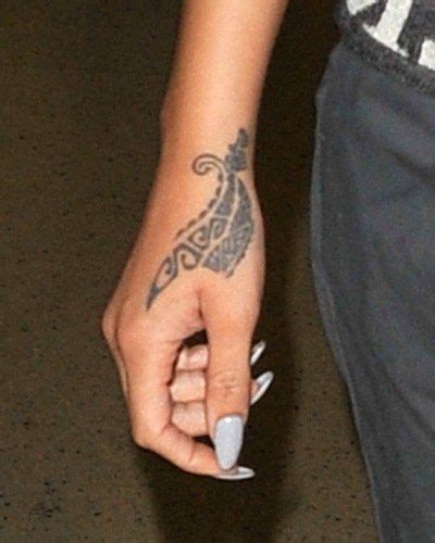 5 out of 5 stars. Pin by Emily Niemeyer on tatts | Rihanna hand tattoo, Hand ...