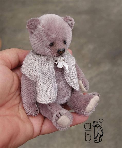 Don't forget i now have dogs, cats and other animals plus other bears i.e. Juliette Miniature Mauve Mohair Artist Teddy Bear from ...