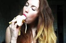 bananas banane izismile cina vietato erotico mangiare sensul sexiest yummy