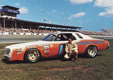 Find the perfect nascar flag stock photos and editorial news pictures from getty images. Throwback Paint Schemes: Darlington's Pre-Race Competition ...