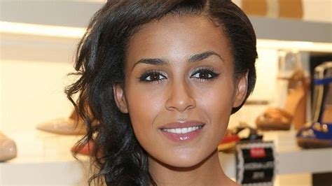 Aleksandra ola szwed (born august 8, 1990, in warsaw, poland) is a polish actress and singer of polish and nigerian ethnicity. Ola Szwed w idealnej formie po ciąży - Moda