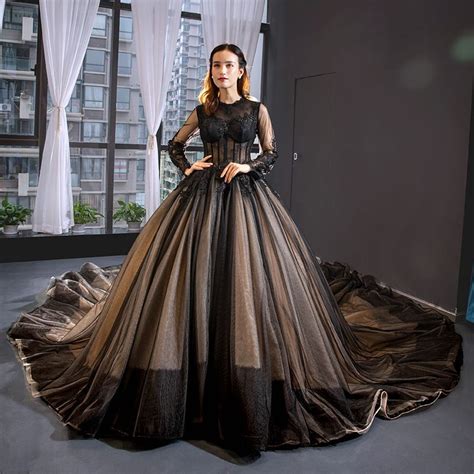 Some ball gowns that stand out to us include audrey hepburn's vintage wedding dress in sabrina, anne hathaway's. Luxury / Gorgeous Black Prom Dresses 2019 A-Line ...