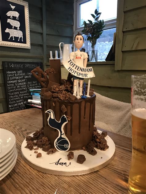 In what was perhaps the most exciting moment of the entire 2019 final, wolanski ran onto the wanda metropolitano playing surface wearing only a skimpy black swimsuit. Tottenham Birthday Cake : Tottenham Hotspur 2 tier ...