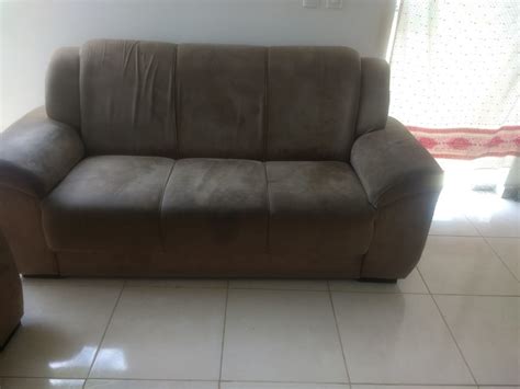 Veja esta oferta de vendo sofa en otimo estado em uberlândia. Venda de Sofá Dois e Três Lugares - Desapega