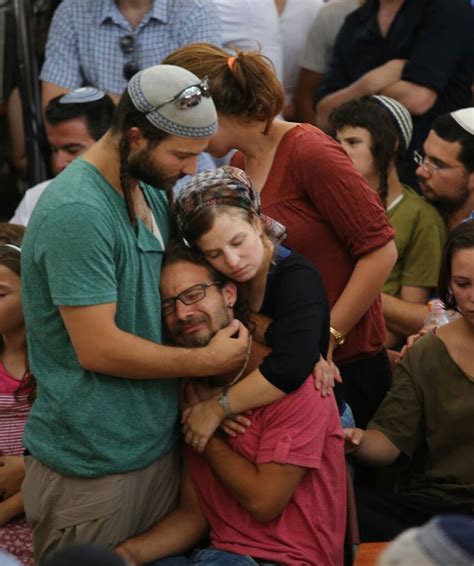 שירה היא אשת קריירה, דעתנית, עומדת על שלה ויודעת לקבל החלטות על חייה, זה דבר רחוק לחלוטין מכל הסטריאוטיפים. ynet פרידה לנצח מאבא שנרצח בפיגוע: "תבטיח שתזעזע את השמיים ...