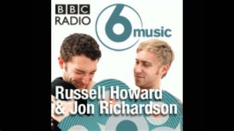 He is popular for his appearances on 8 out of 10 cats, and 8 out of 10 cats does countdown. Russell Howard and Jon Richardson - muscles, confidence ...