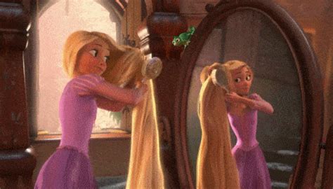 Before you mix up your dye, grab a tub of vaseline. Conditioner Before Shampoo