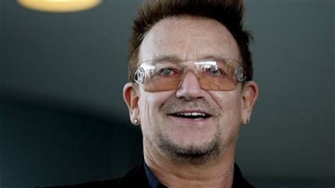 Bono is the son of iris (rankin) and brendan robert hewson. Bono says he wears sunglasses due to glaucoma | Inquirer ...